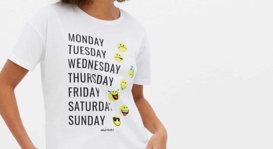 white-short-pyjama-set-with-smileyworld-print.jpeg